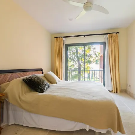 Appartement Royal Flamingos Sea View *