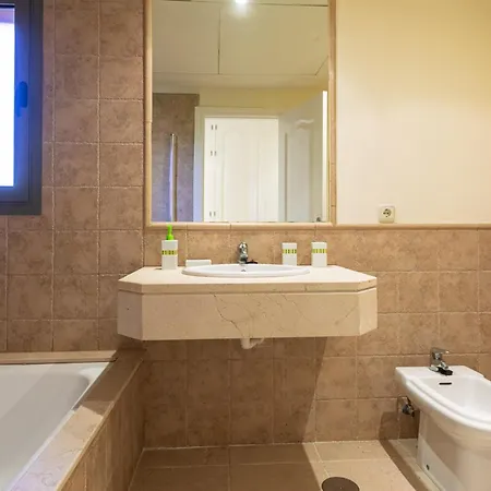Royal Flamingos Sea View Apartment Estepona