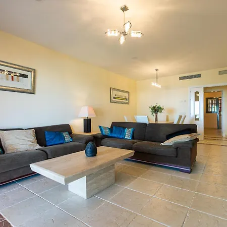 Apartment Royal Flamingos Sea View