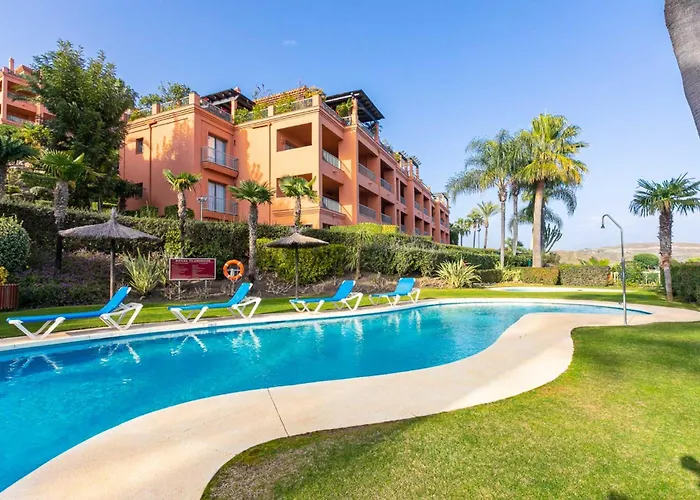 Royal Flamingos Sea View Apartment