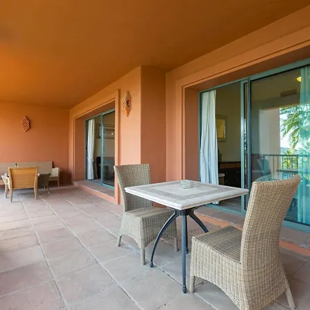 Royal Flamingos Sea View Lejlighed