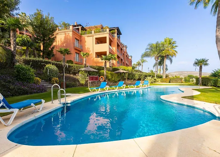 Апартаменти Royal Flamingos Sea View